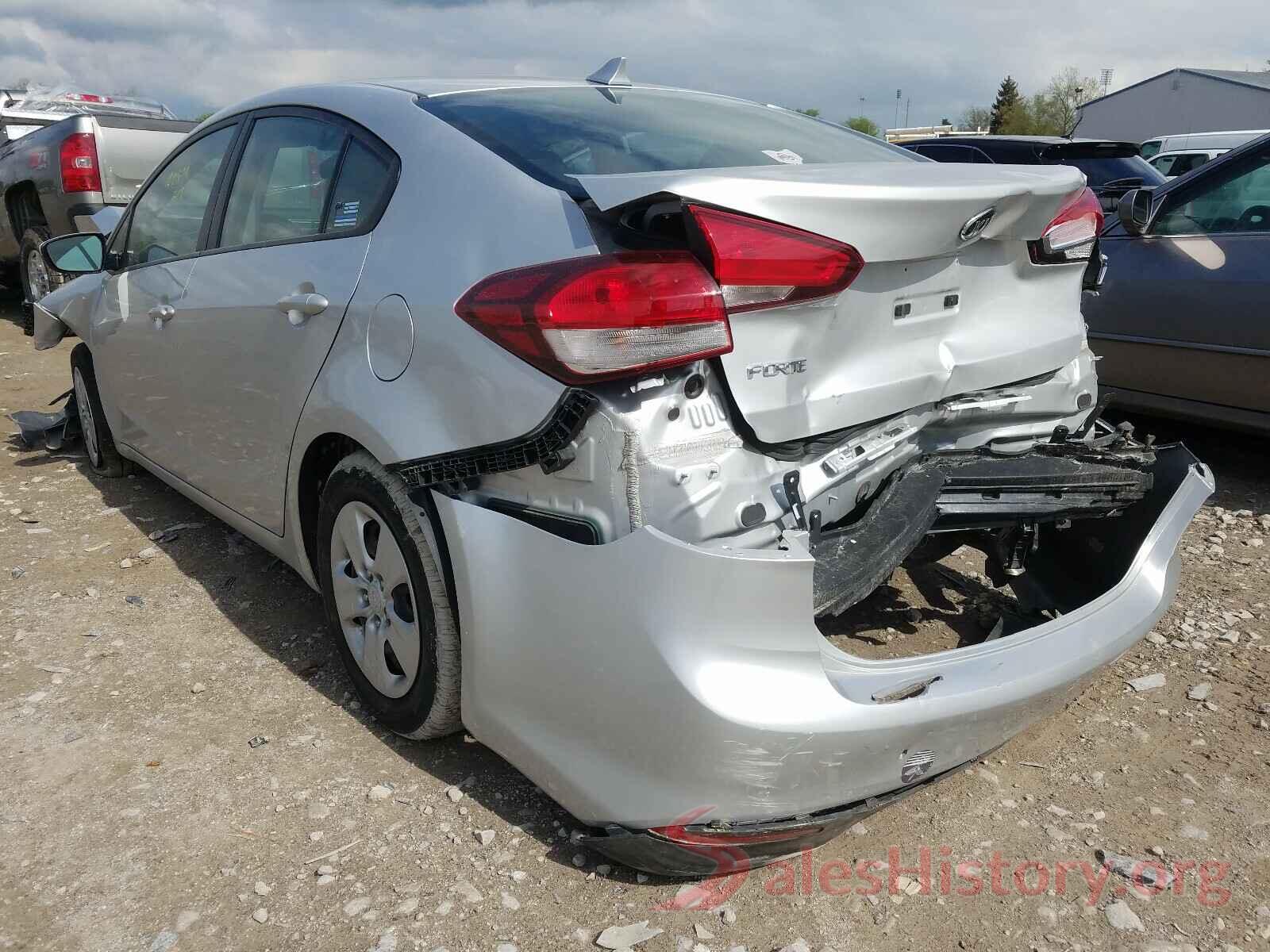 3KPFK4A78JE218767 2018 KIA FORTE