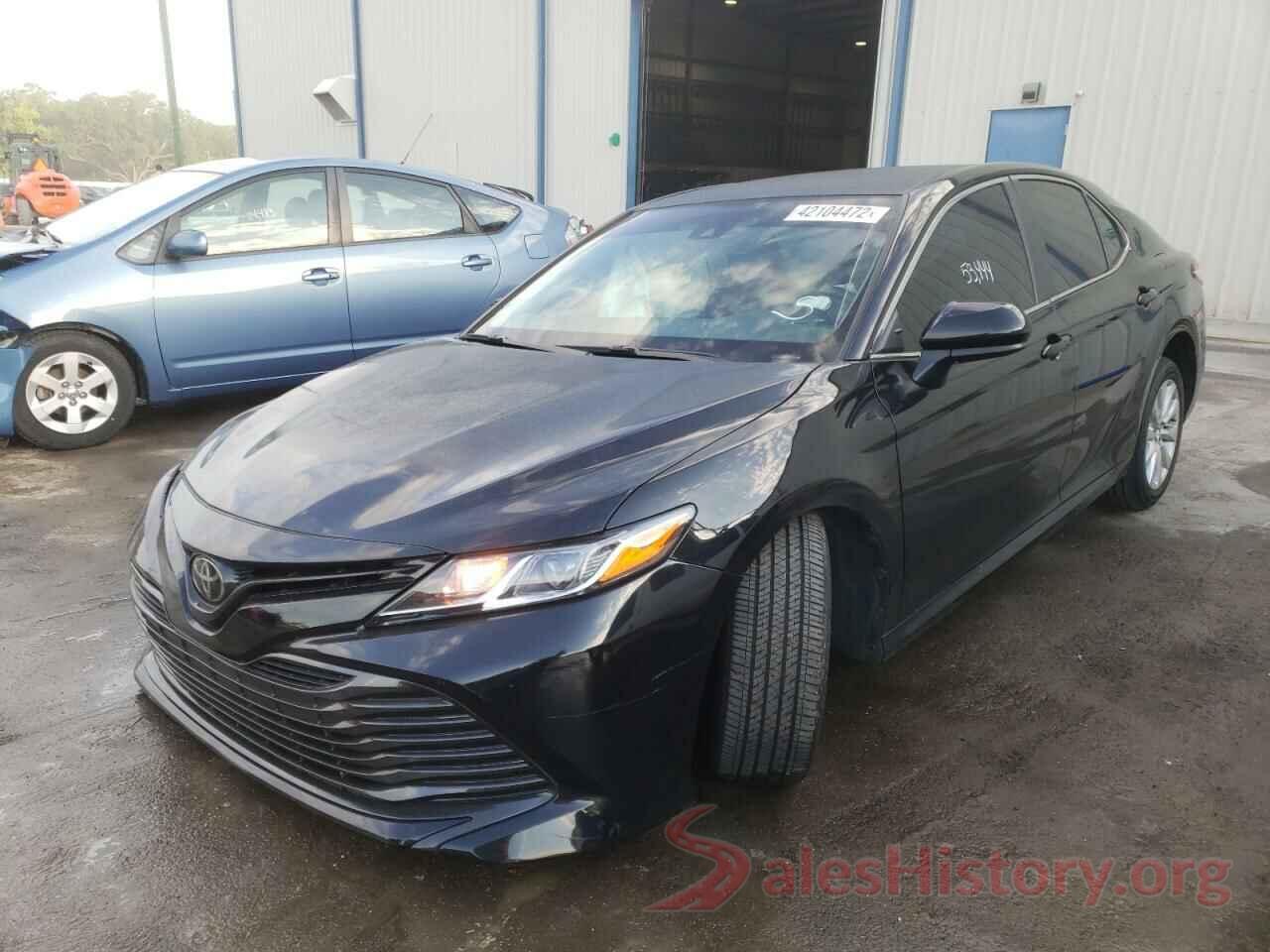 4T1B11HK8JU005969 2018 TOYOTA CAMRY