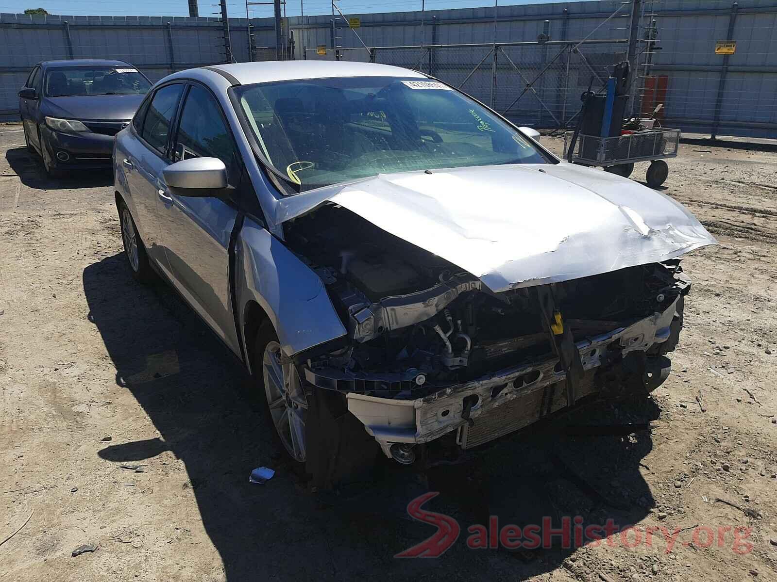 1FADP3F20JL235964 2018 FORD FOCUS