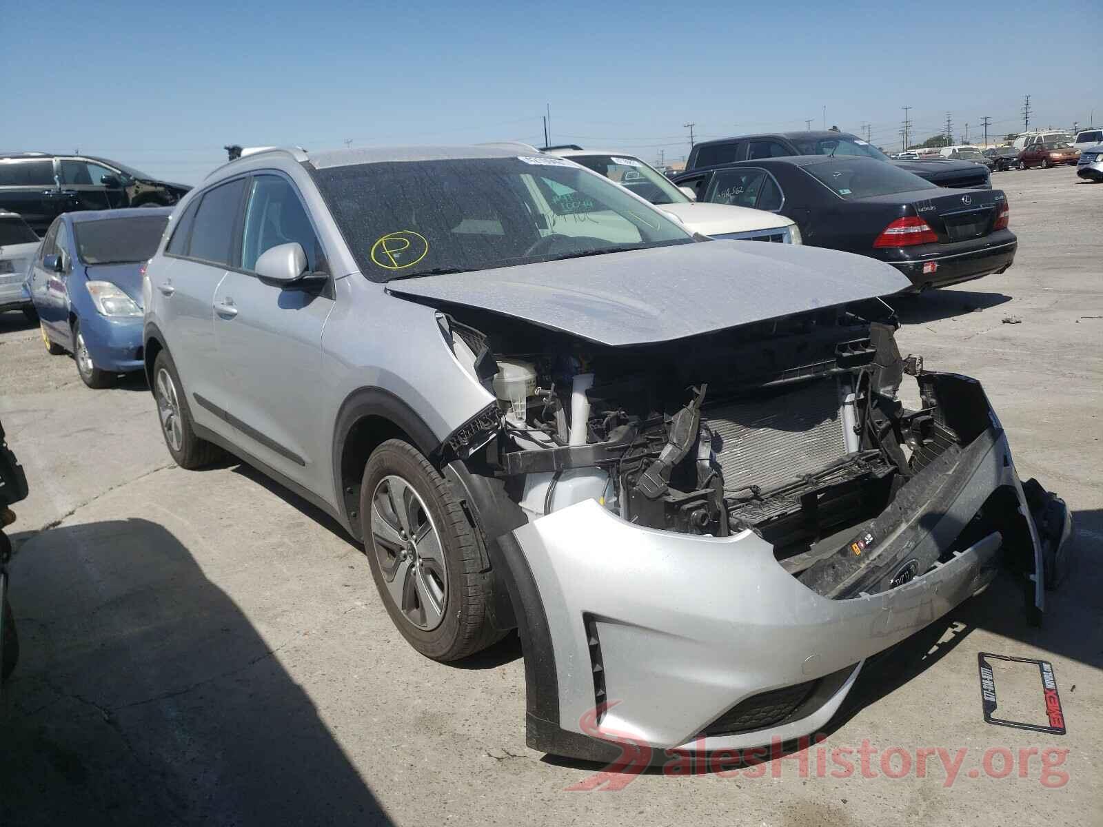 KNDCB3LC4K5318918 2019 KIA NIRO