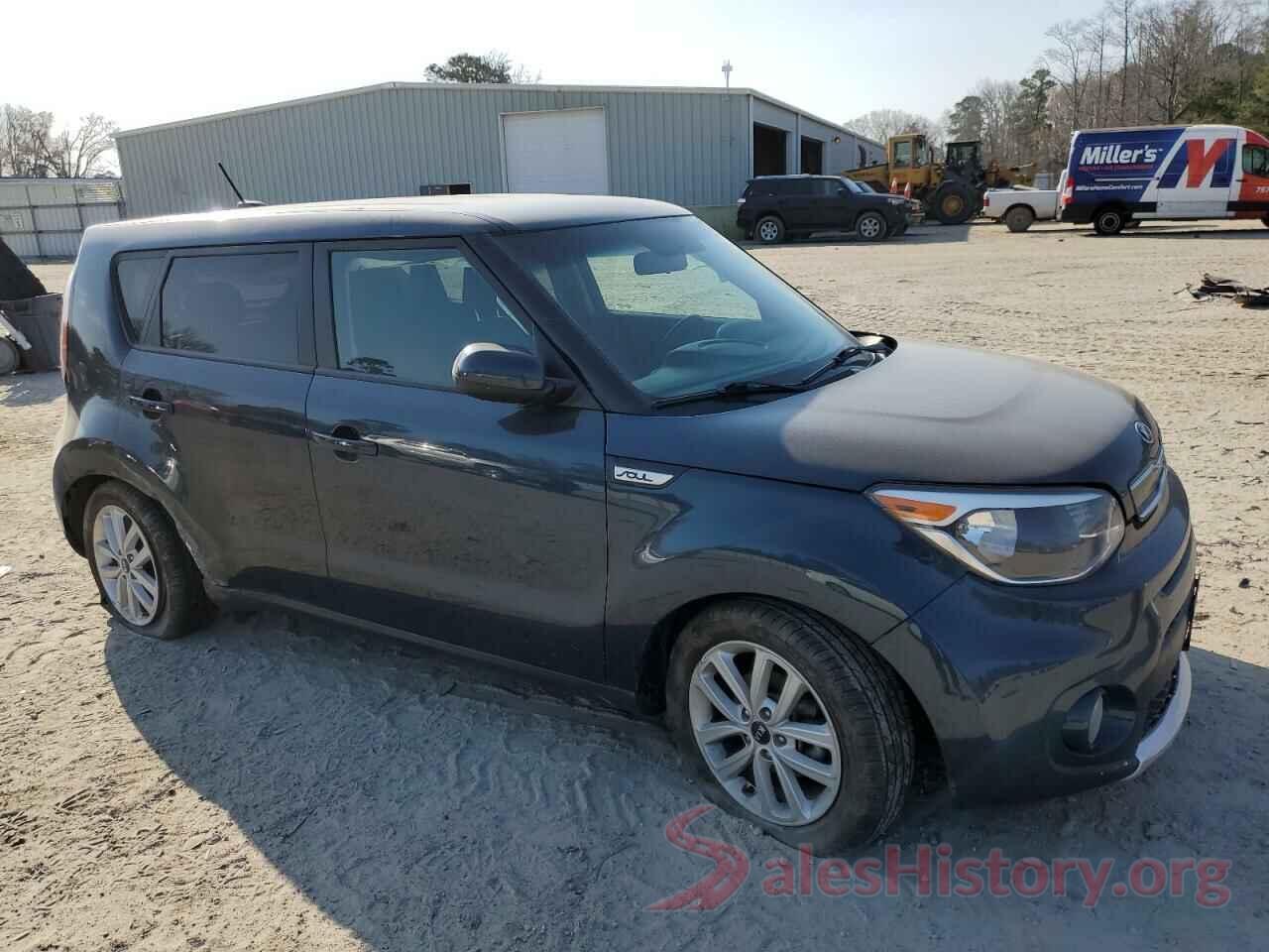 KNDJP3A56J7593013 2018 KIA SOUL