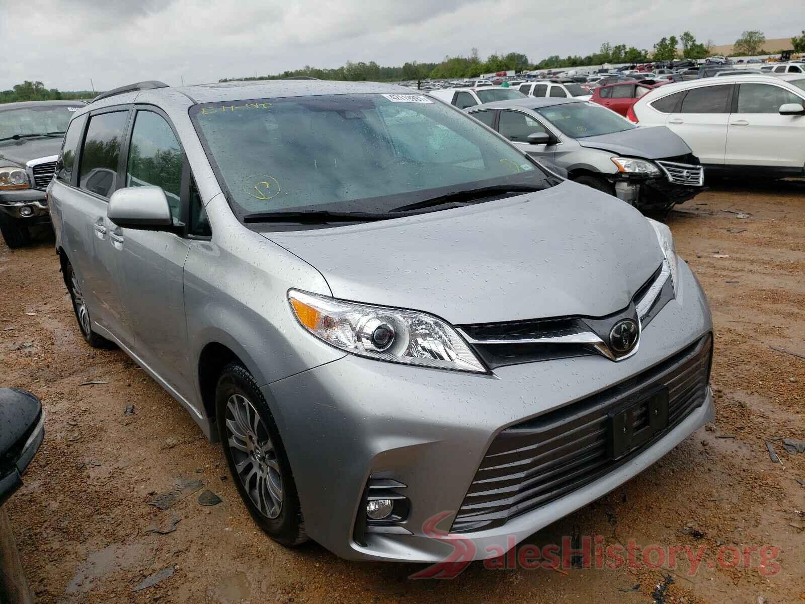 5TDYZ3DC8KS969706 2019 TOYOTA SIENNA