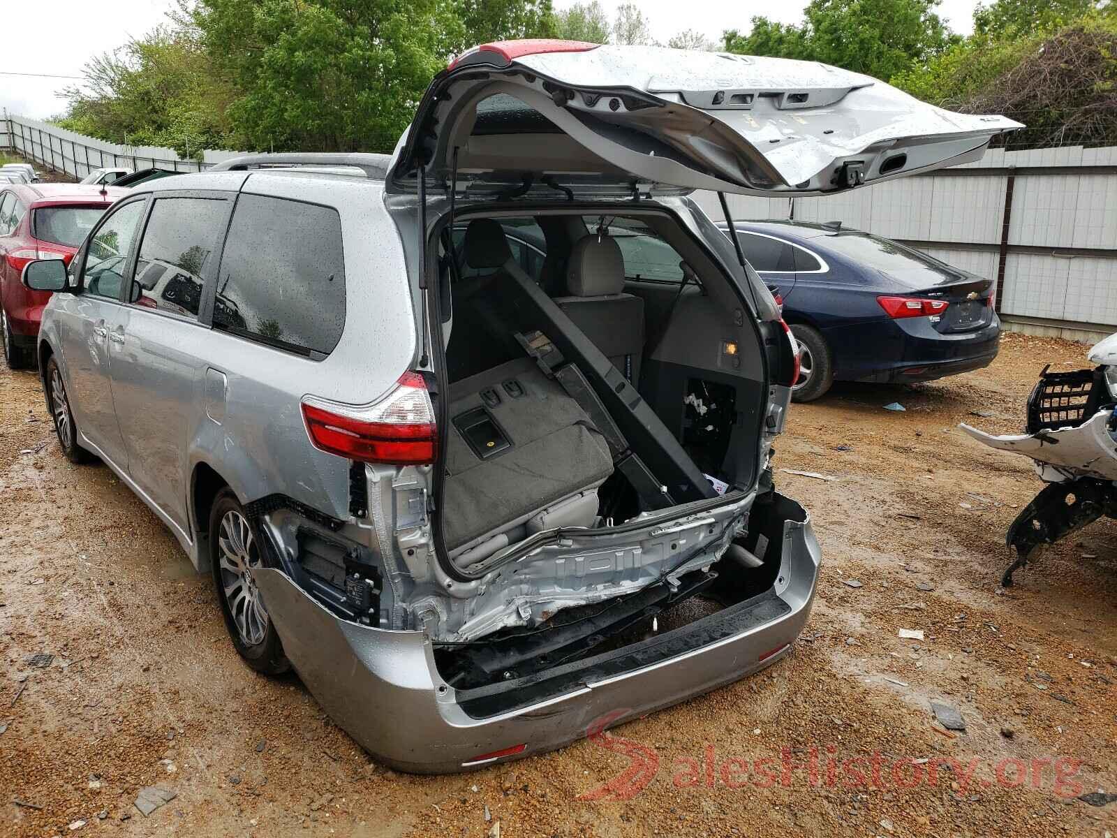 5TDYZ3DC8KS969706 2019 TOYOTA SIENNA