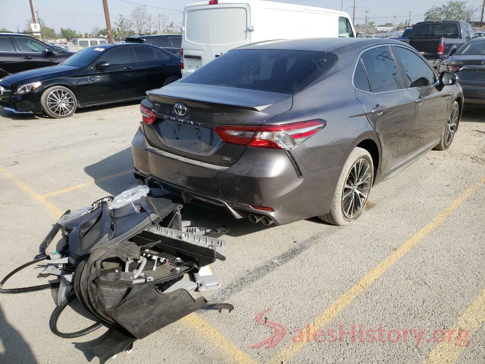 4T1B11HK0JU534221 2018 TOYOTA CAMRY