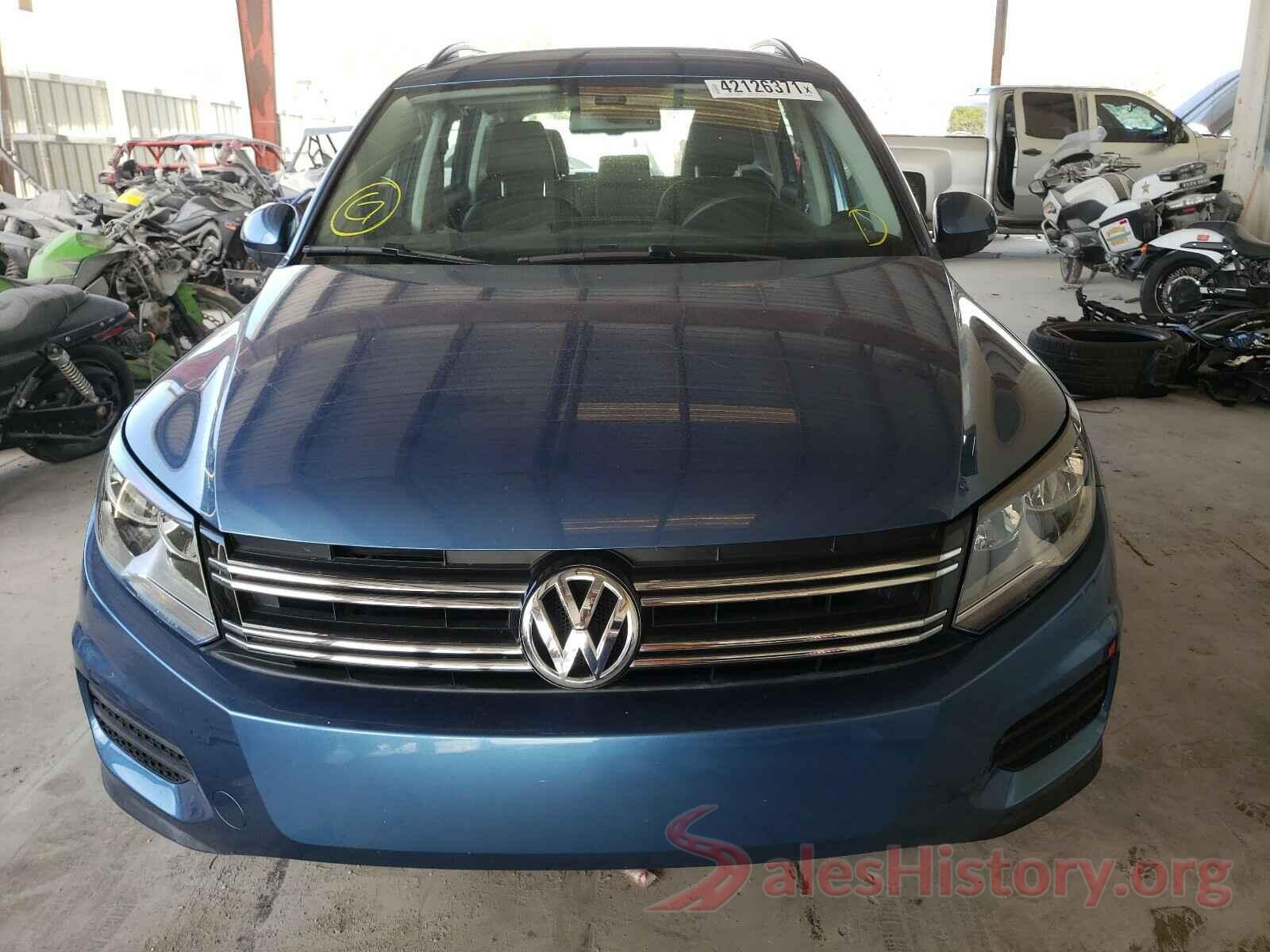 WVGAV7AXXHW504179 2017 VOLKSWAGEN TIGUAN