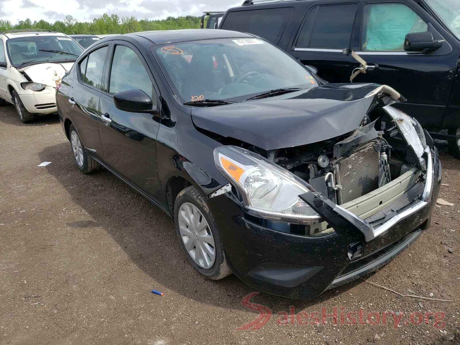 3N1CN7AP1JL824017 2018 NISSAN VERSA