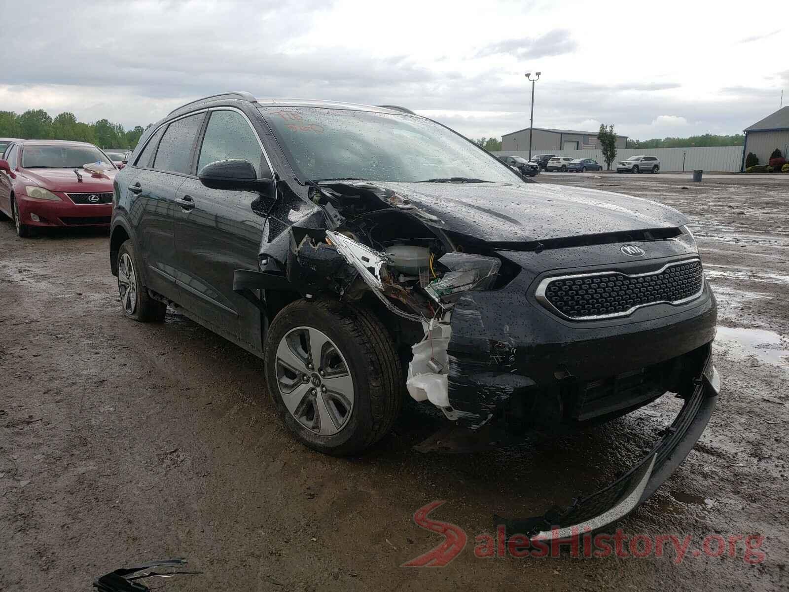 KNDCB3LCXJ5124876 2018 KIA NIRO