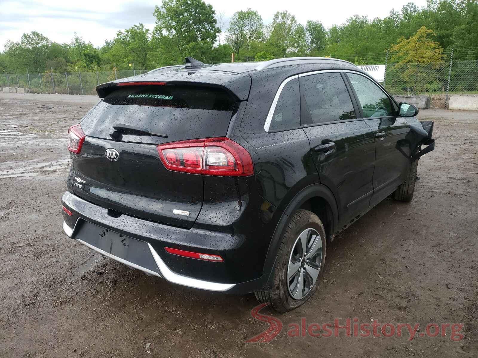 KNDCB3LCXJ5124876 2018 KIA NIRO