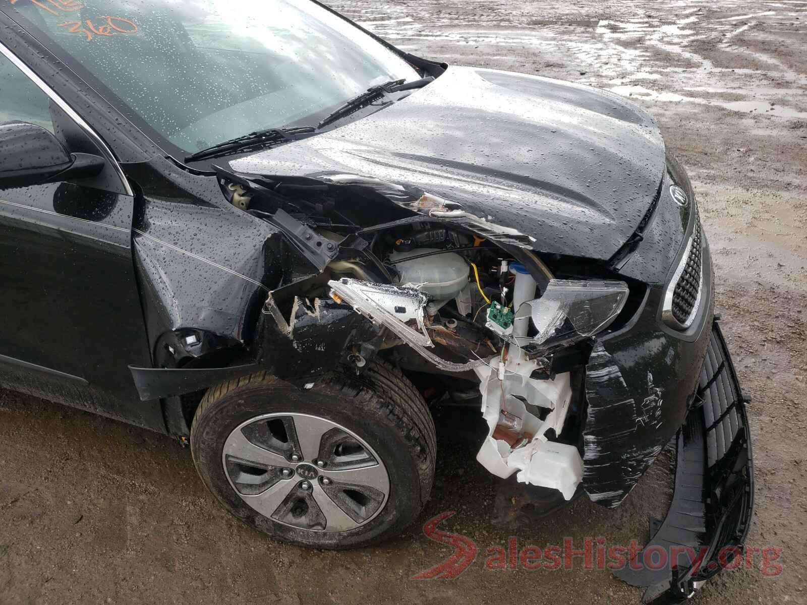 KNDCB3LCXJ5124876 2018 KIA NIRO