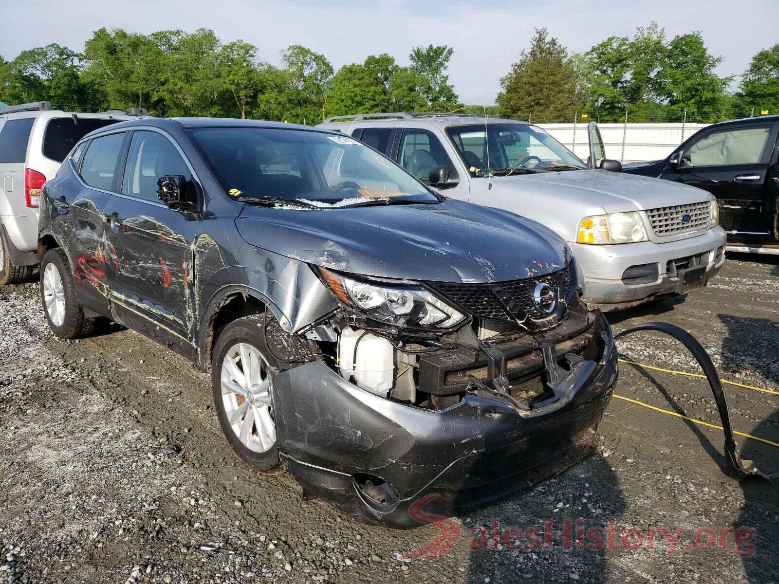 JN1BJ1CP4JW108594 2018 NISSAN ROGUE