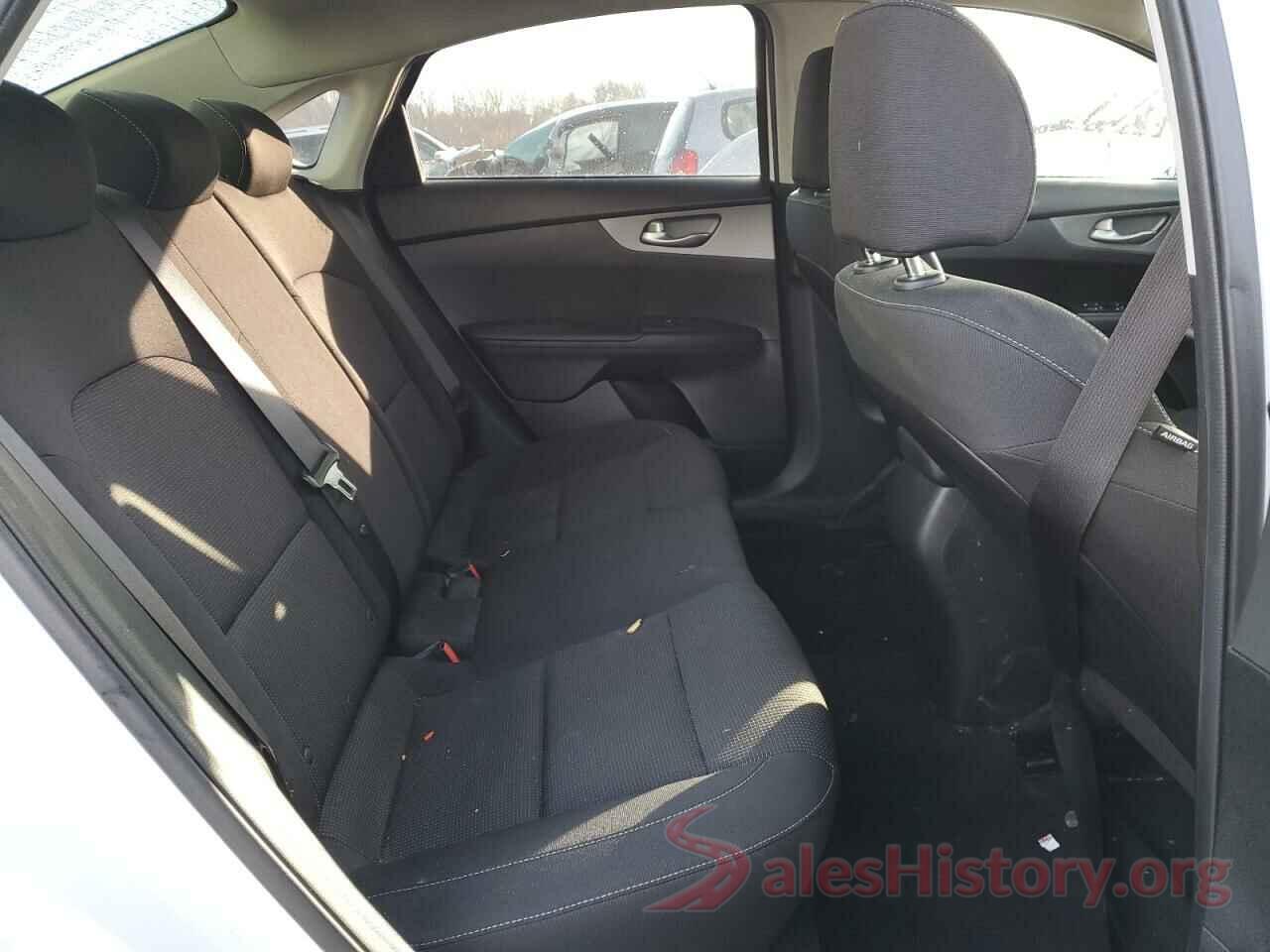 3KPF24AD4KE124506 2019 KIA FORTE