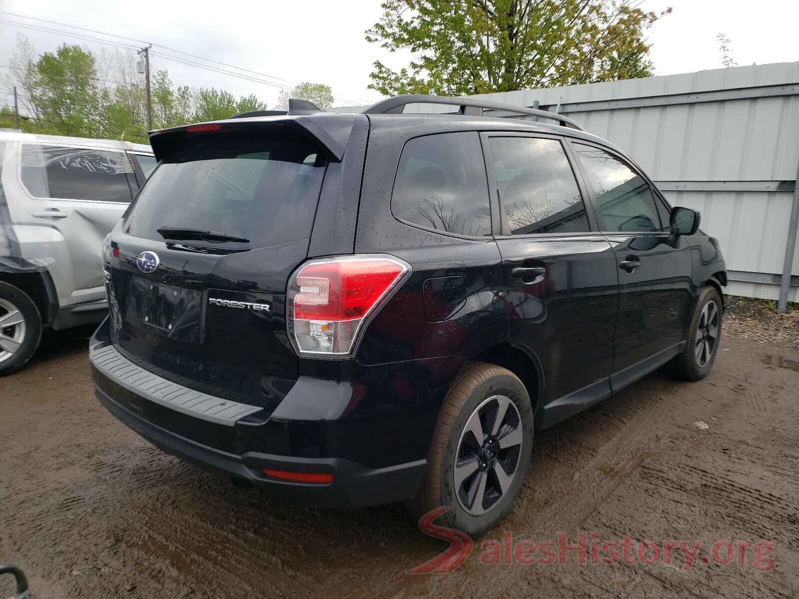 JF2SJAGC2JH420746 2018 SUBARU FORESTER