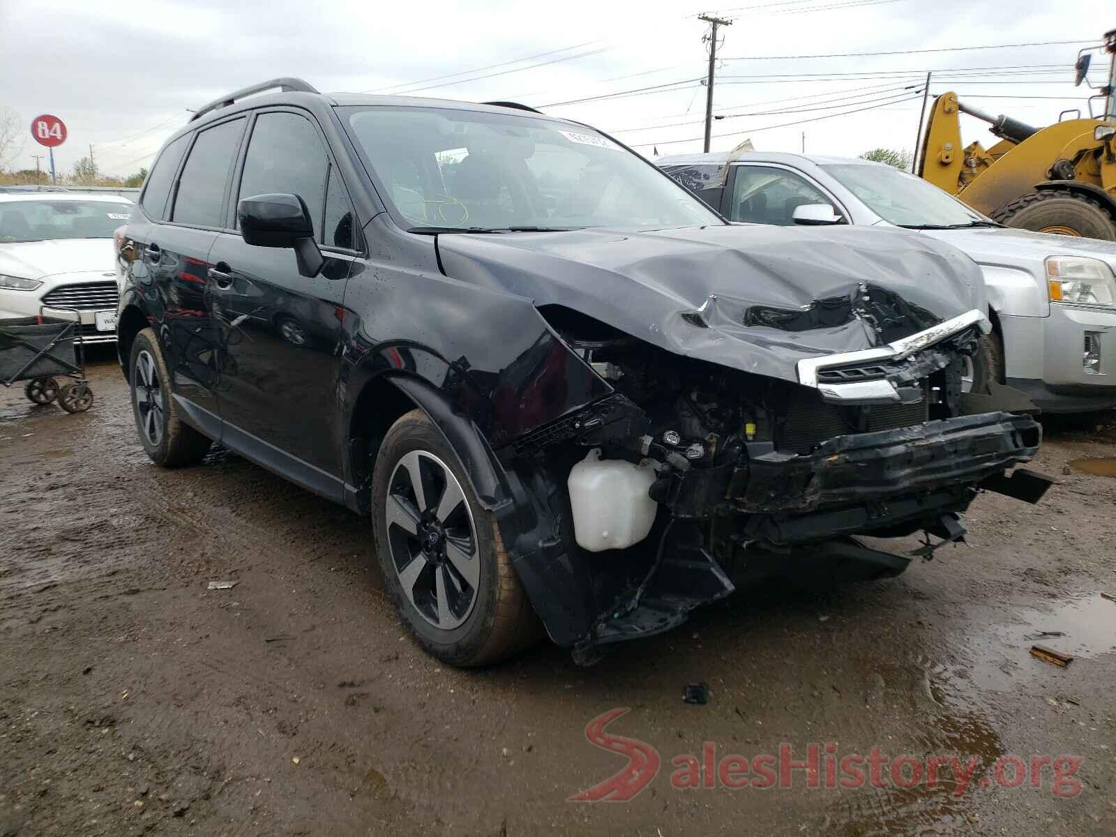 JF2SJAGC2JH420746 2018 SUBARU FORESTER