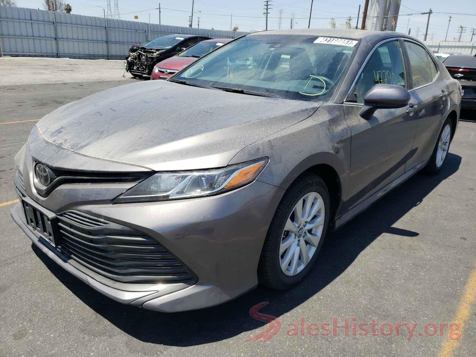 4T1B11HK9JU125599 2018 TOYOTA CAMRY