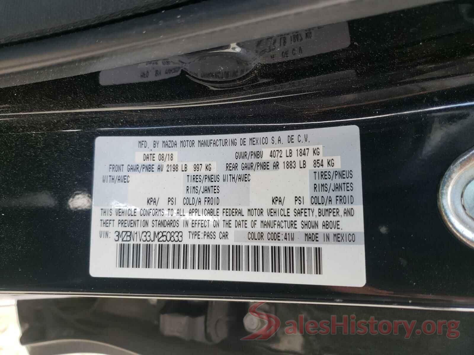 3MZBN1V33JM250833 2018 MAZDA 3