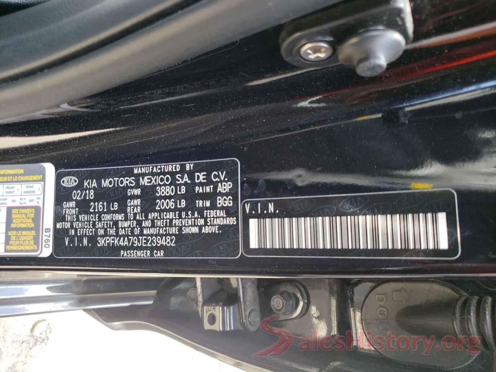 3KPFK4A79JE239482 2018 KIA FORTE