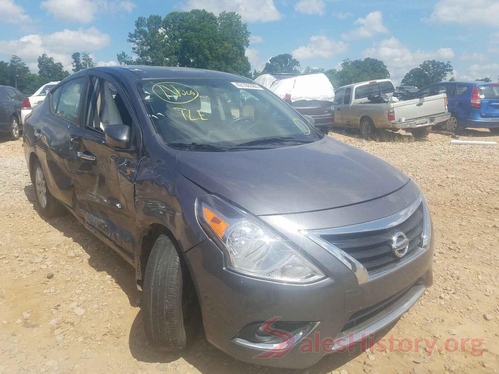 3N1CN7AP5JL801114 2018 NISSAN VERSA