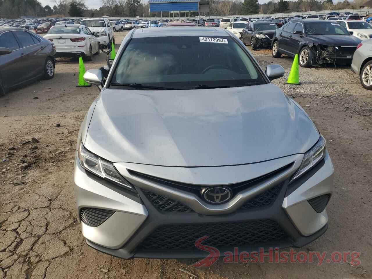 4T1B11HK6JU086941 2018 TOYOTA CAMRY