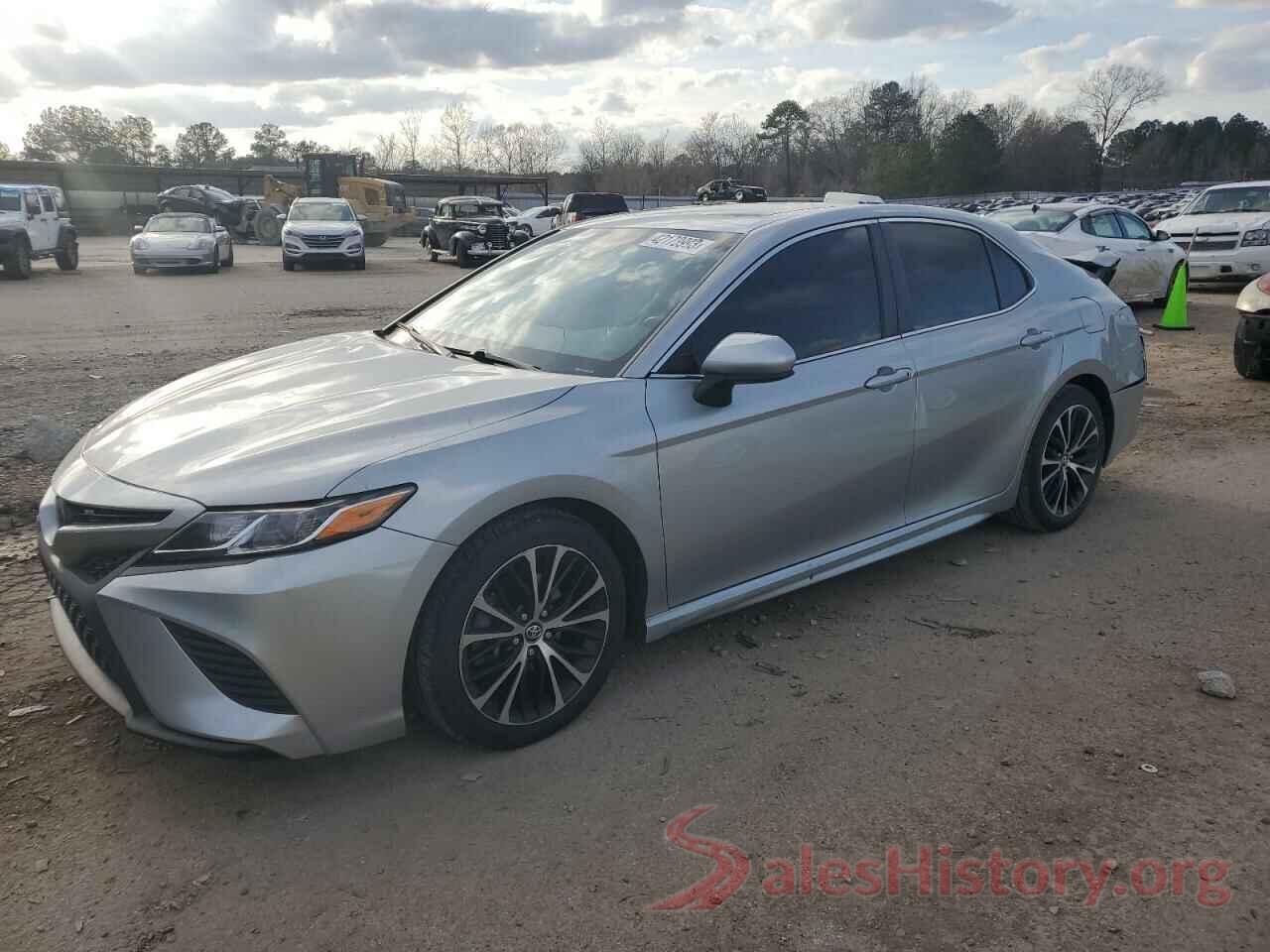 4T1B11HK6JU086941 2018 TOYOTA CAMRY