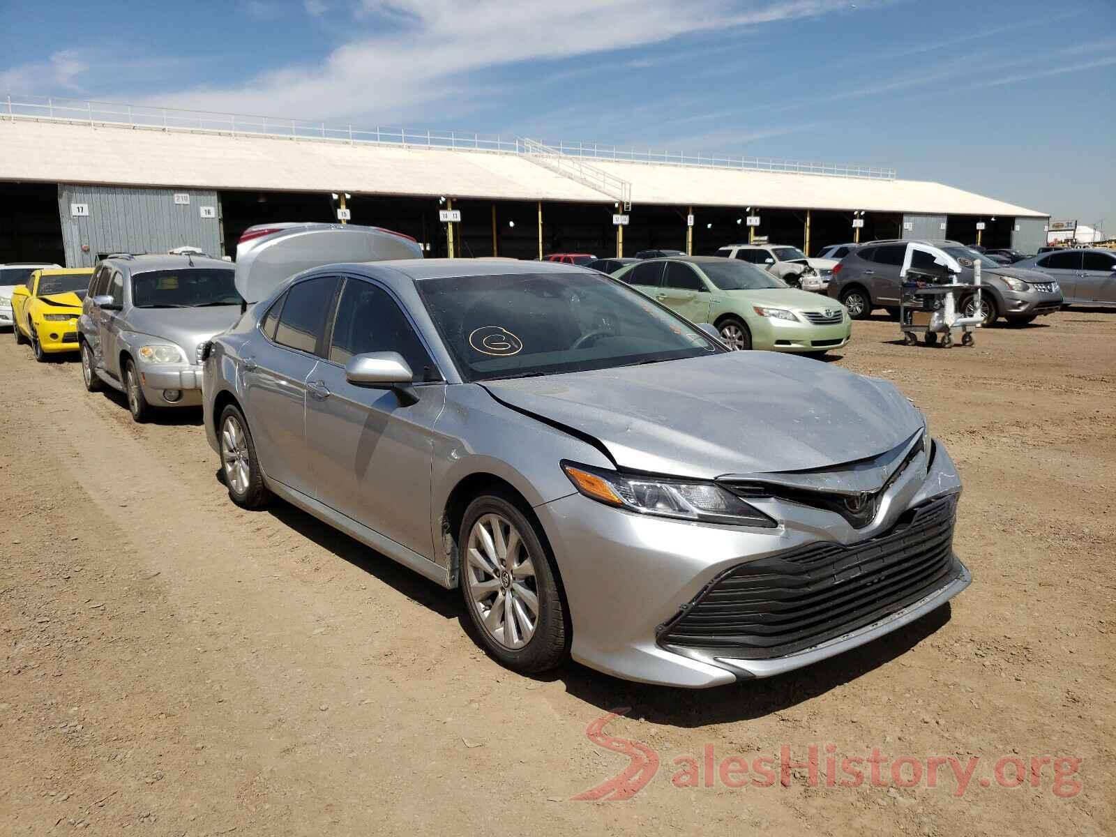 4T1B11HK9JU099506 2018 TOYOTA CAMRY