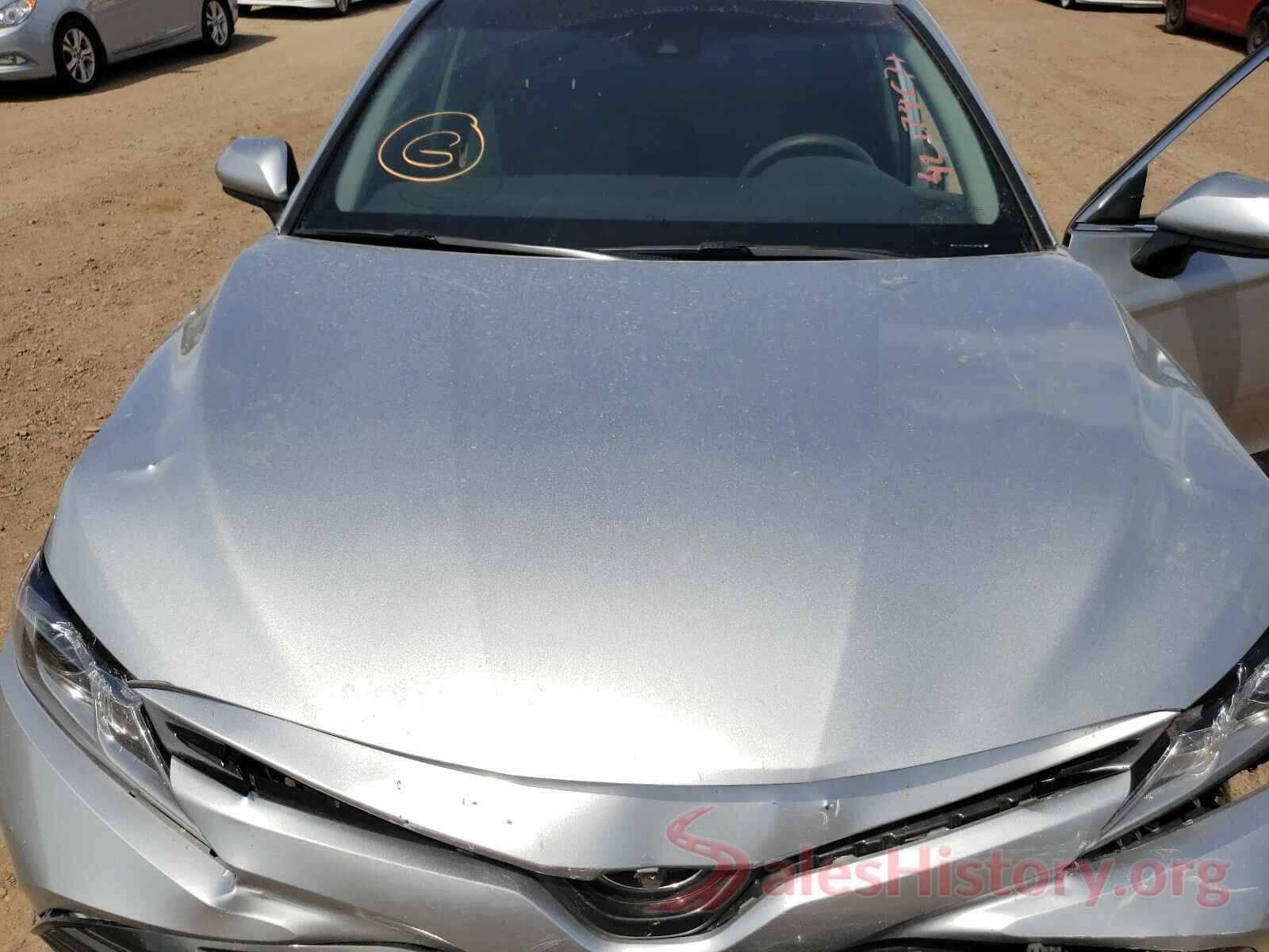 4T1B11HK9JU099506 2018 TOYOTA CAMRY