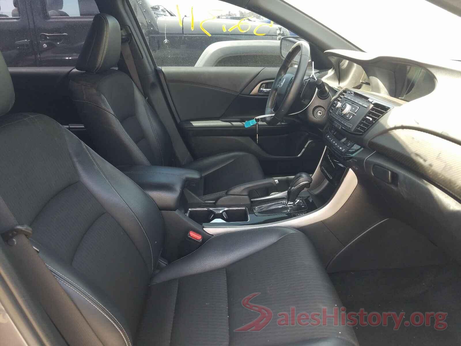 1HGCR2F16HA137661 2017 HONDA ACCORD