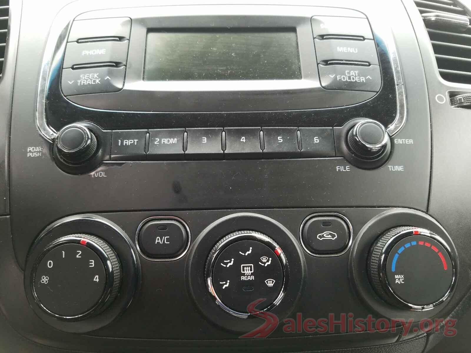 3KPFK4A7XHE081101 2017 KIA FORTE