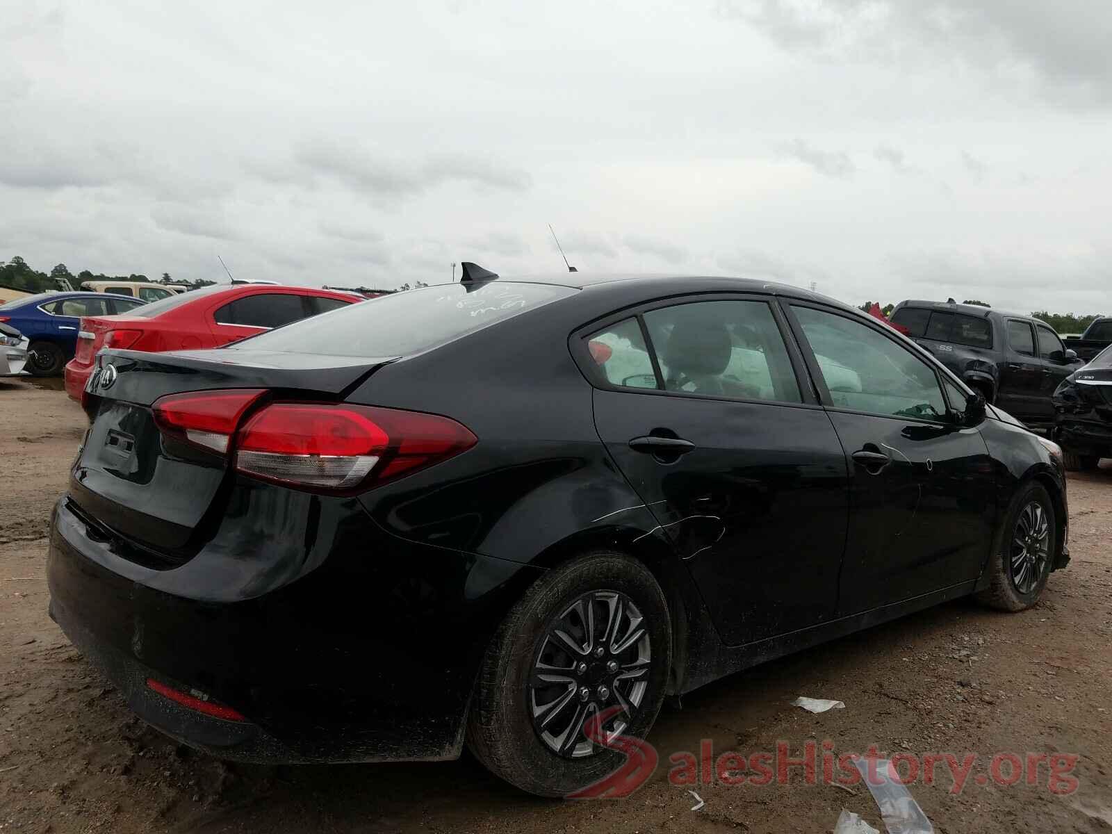 3KPFK4A7XHE081101 2017 KIA FORTE