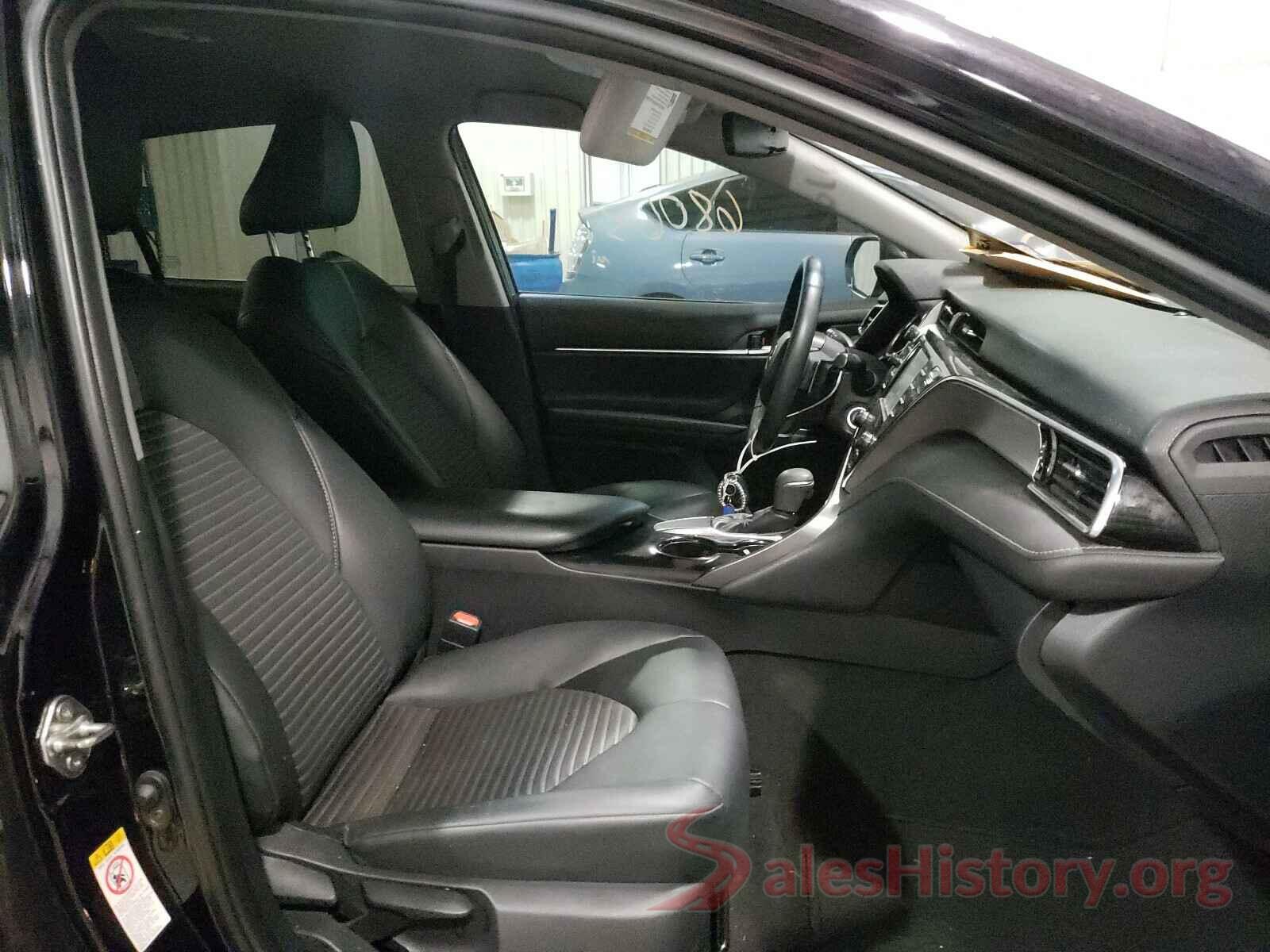 4T1B11HK8JU152616 2018 TOYOTA CAMRY