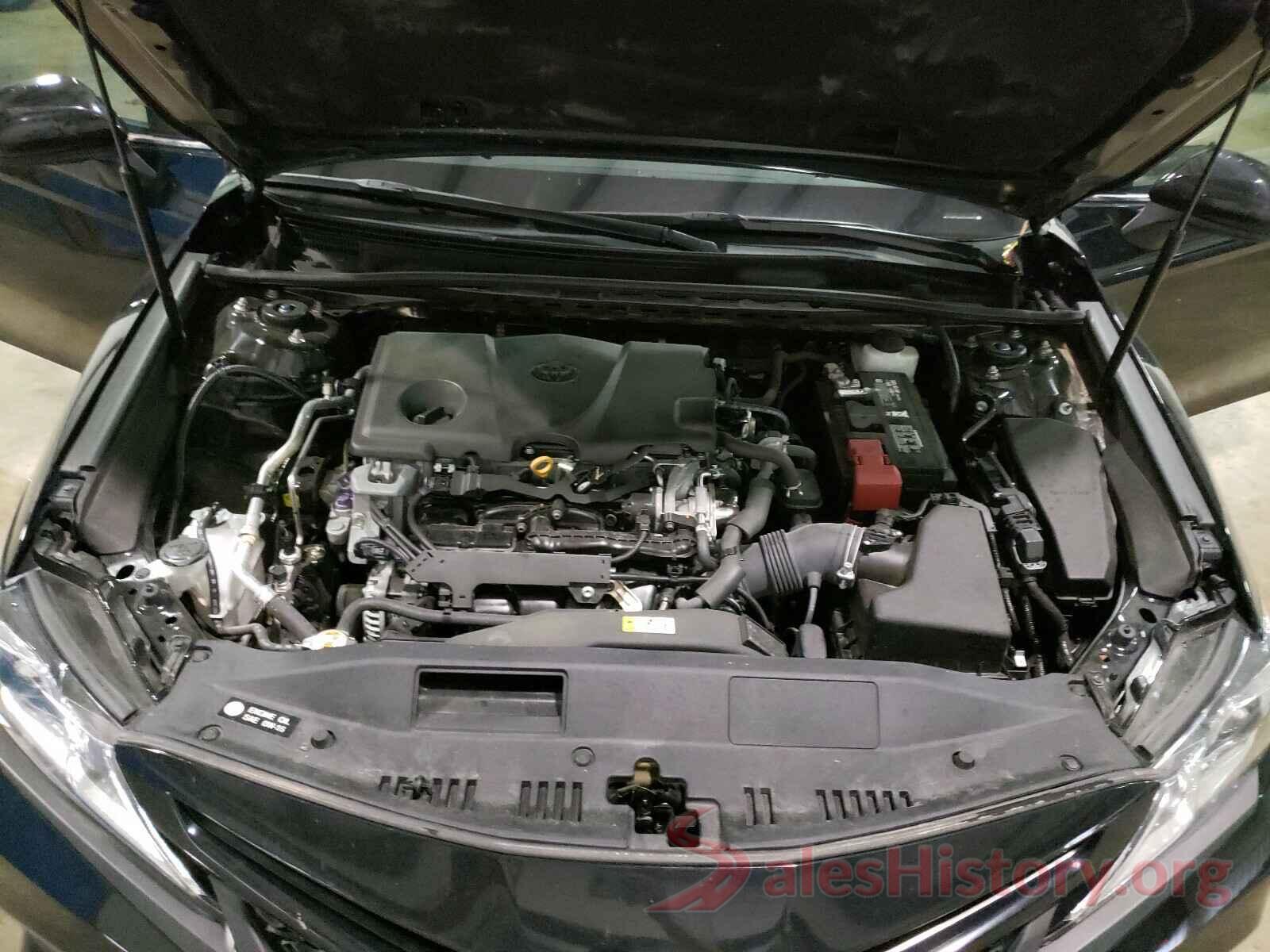 4T1B11HK8JU152616 2018 TOYOTA CAMRY