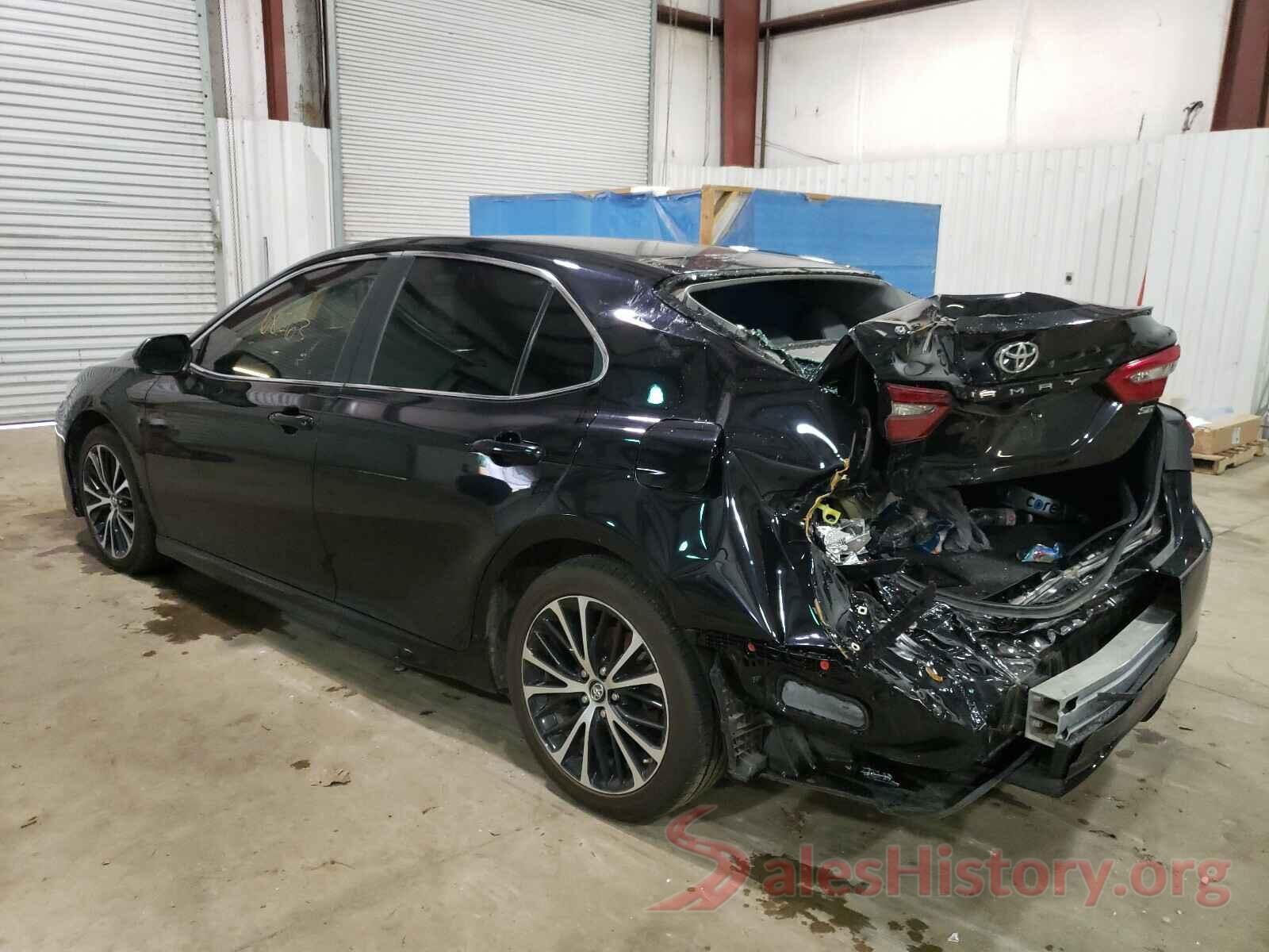 4T1B11HK8JU152616 2018 TOYOTA CAMRY