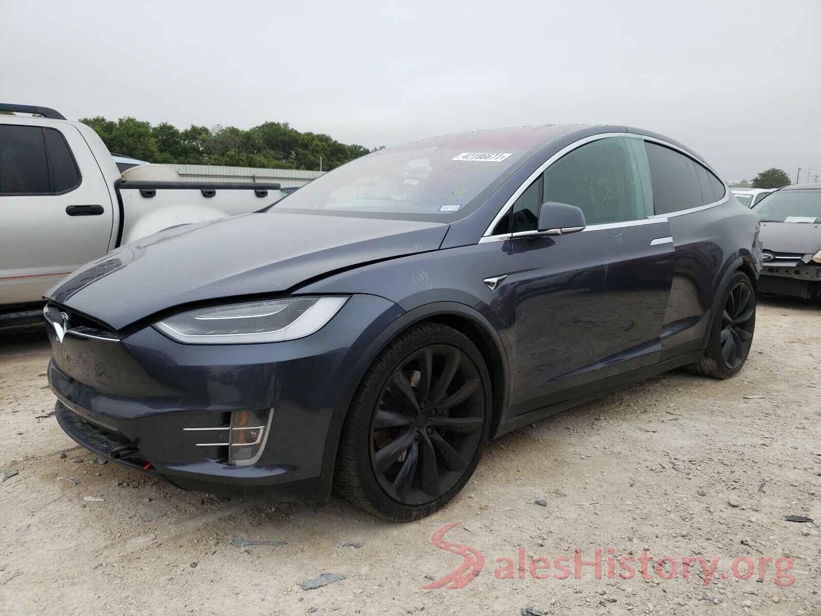 5YJXCBE23JF127324 2018 TESLA MODEL X