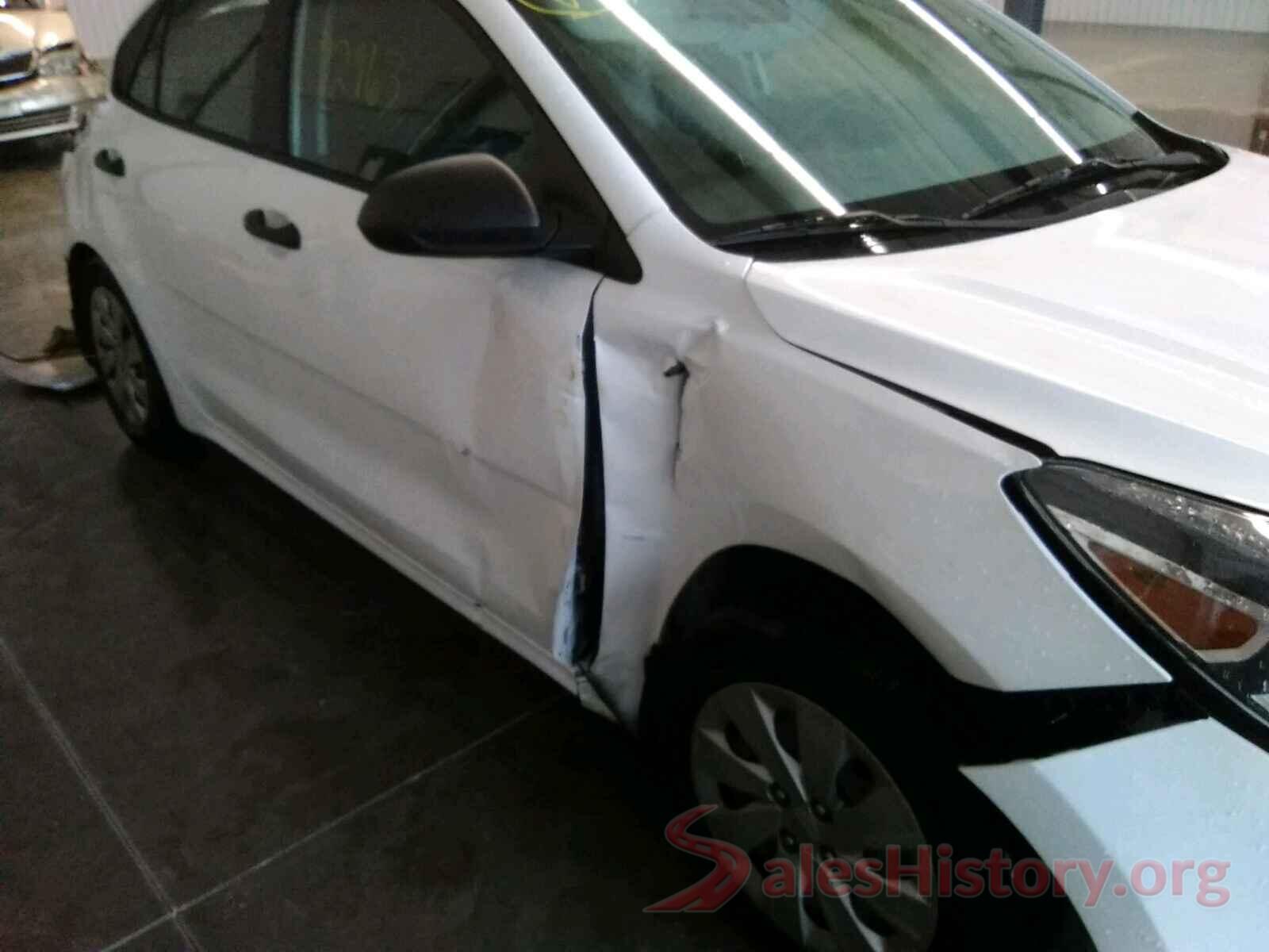 3KPA24AB6JE071525 2018 KIA RIO