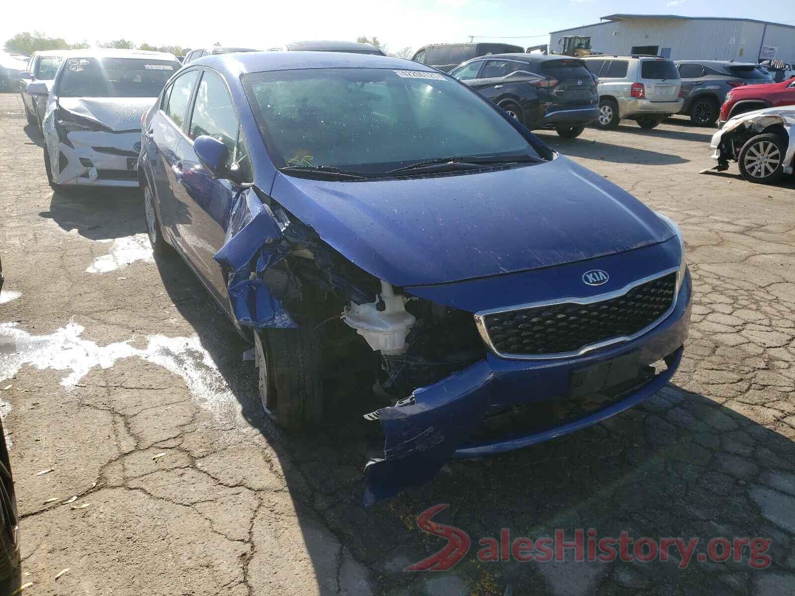 3KPFK4A78HE125354 2017 KIA FORTE