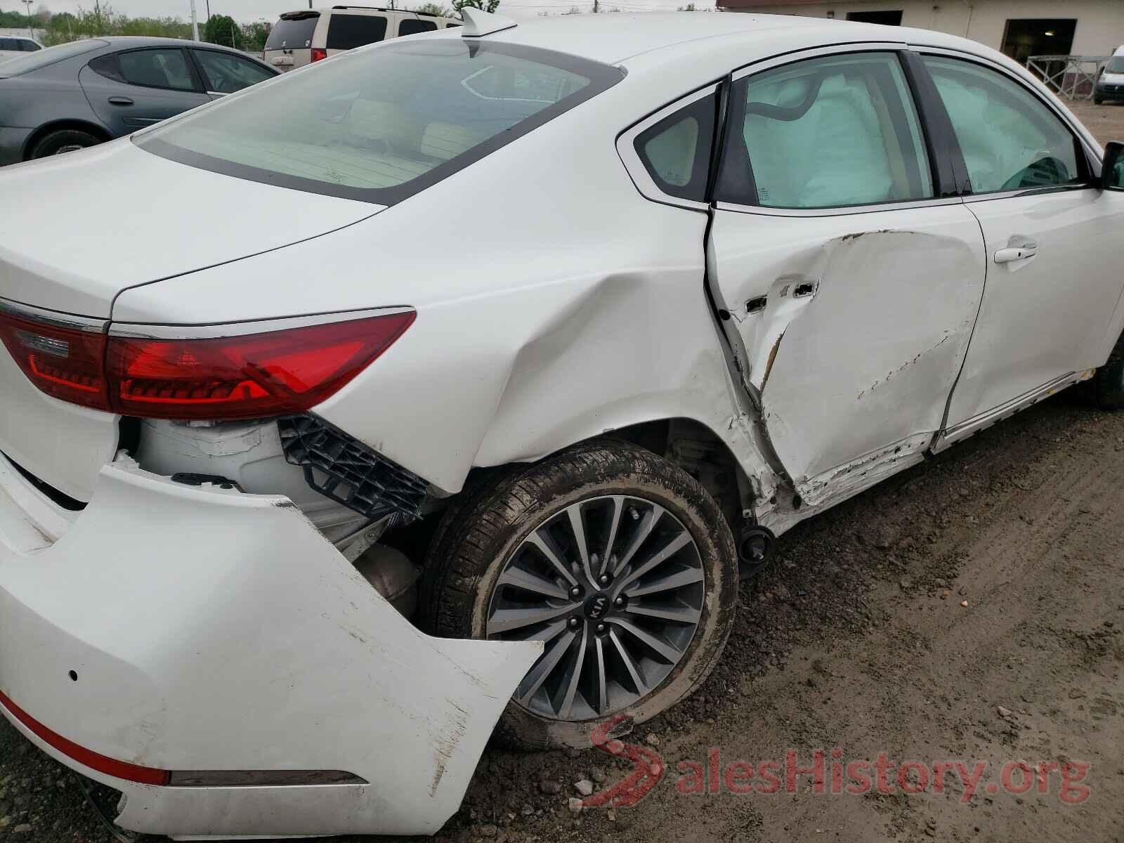 KNALC4J11H5072985 2017 KIA CADENZA