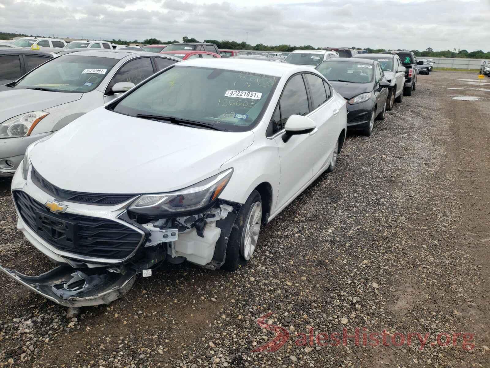 1G1BE5SM8K7126603 2019 CHEVROLET CRUZE