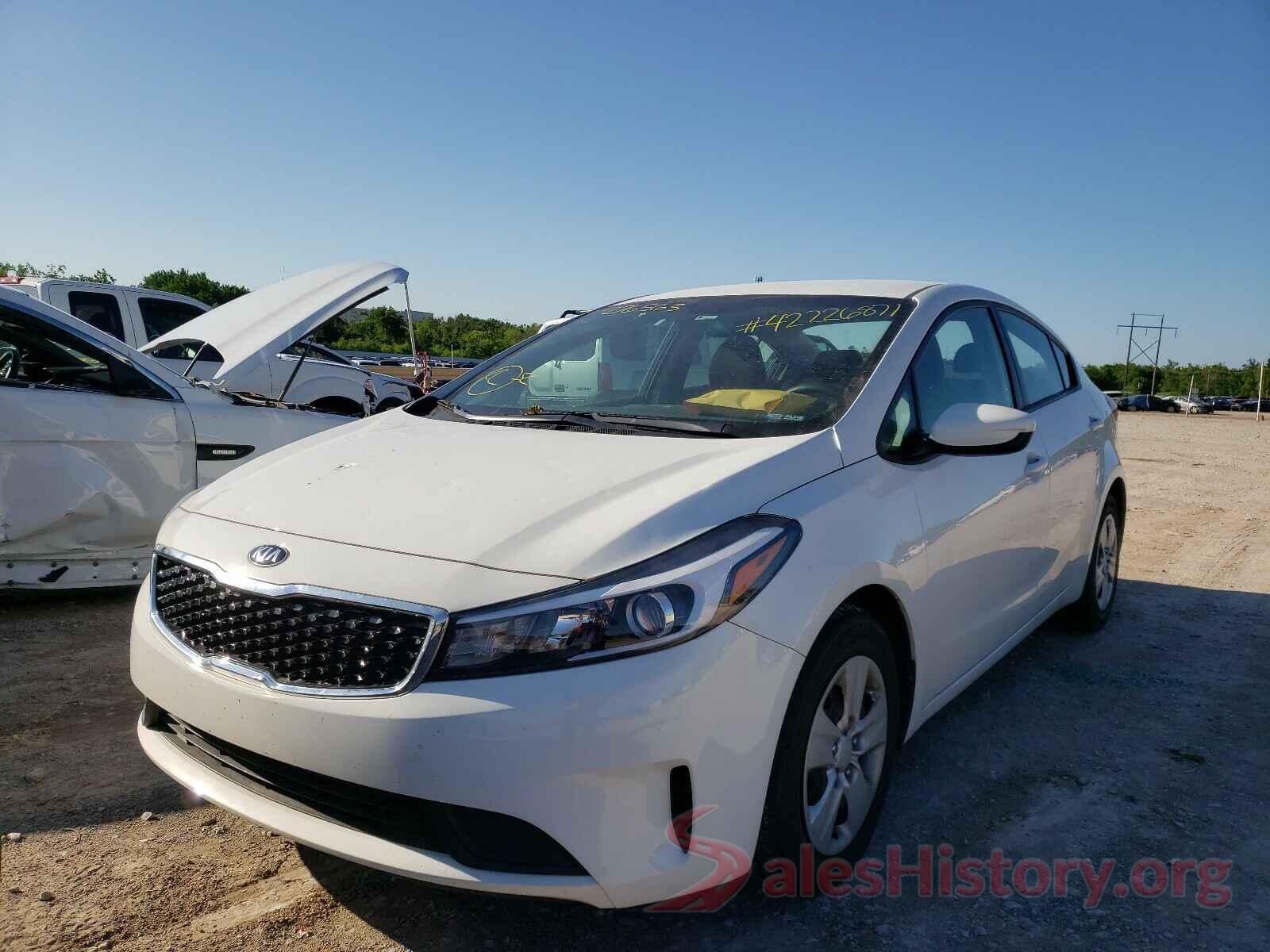 3KPFK4A77JE276563 2018 KIA FORTE