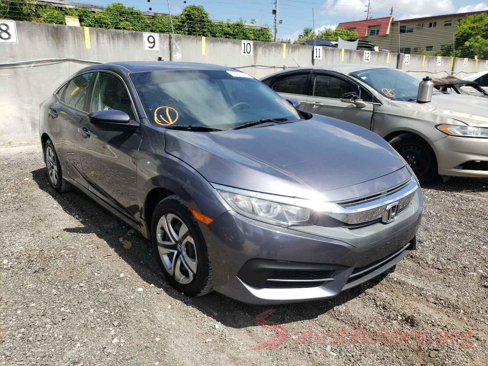 2HGFC2F57JH607821 2018 HONDA CIVIC