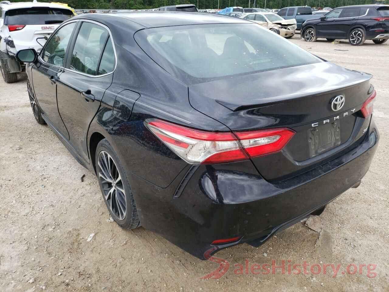 4T1B11HK8JU560016 2018 TOYOTA CAMRY