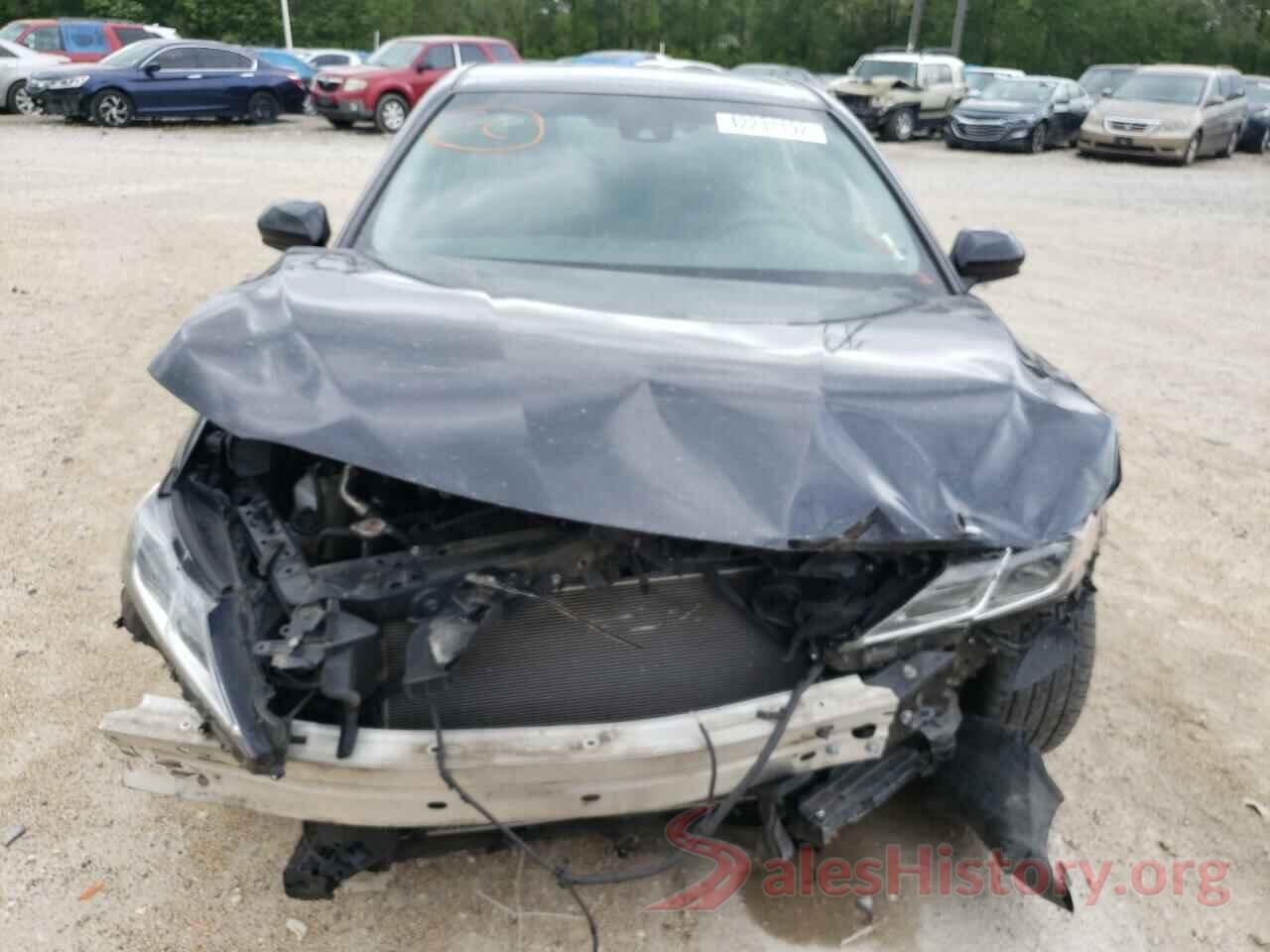 4T1B11HK8JU560016 2018 TOYOTA CAMRY