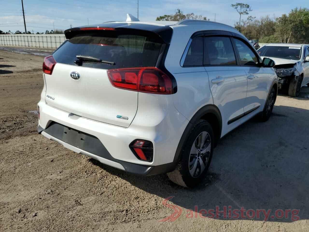 KNDCB3LC5L5368597 2020 KIA NIRO