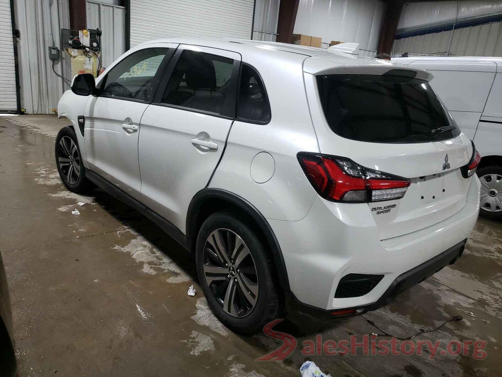 JA4AP3AU8LU010947 2020 MITSUBISHI OUTLANDER