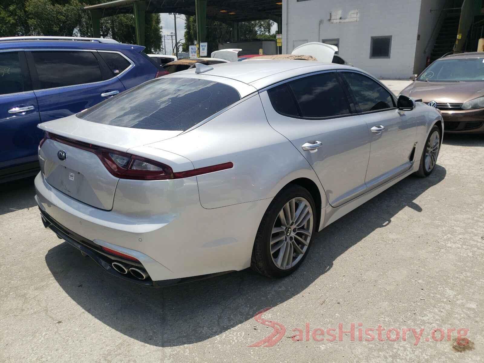 KNAE15LA3J6011090 2018 KIA STINGER