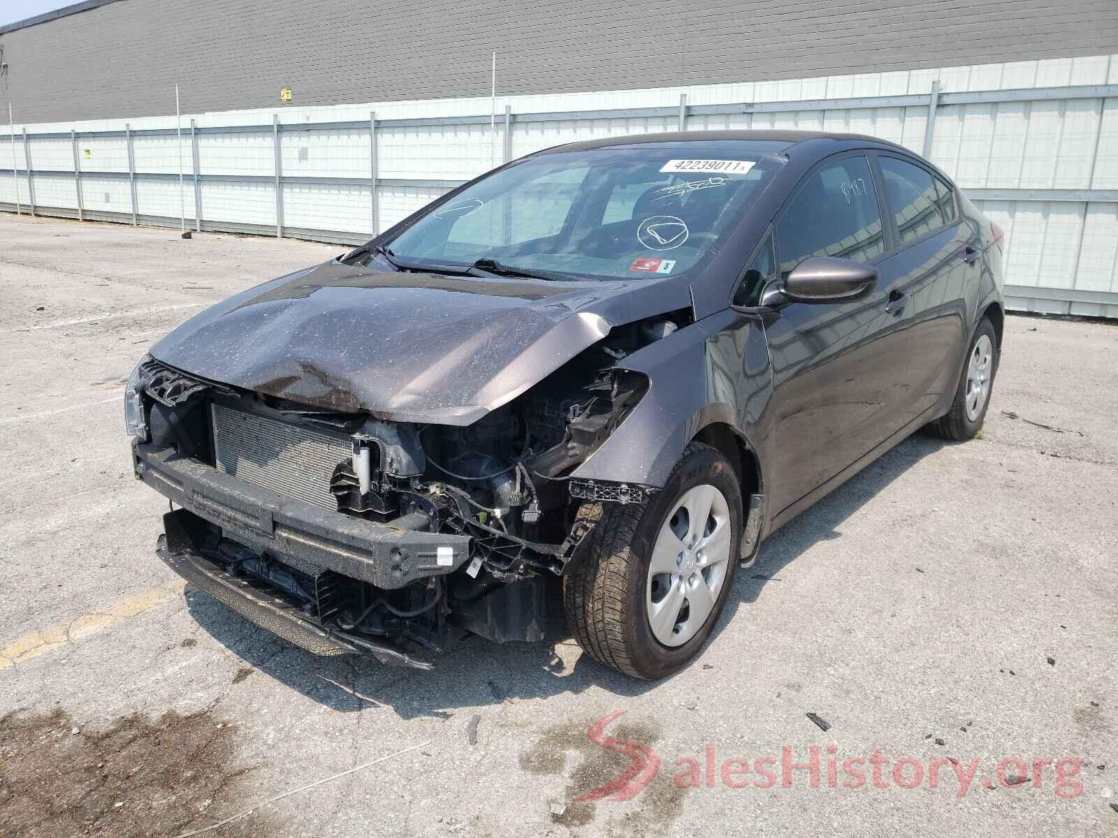 3KPFL4A72JE176304 2018 KIA FORTE