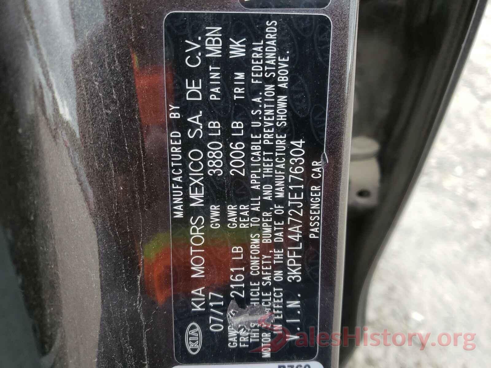 3KPFL4A72JE176304 2018 KIA FORTE