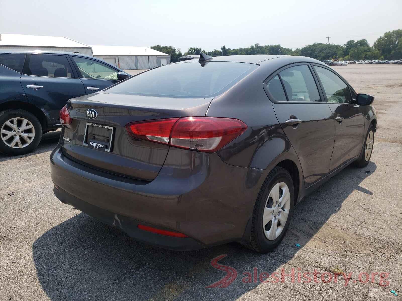 3KPFL4A72JE176304 2018 KIA FORTE