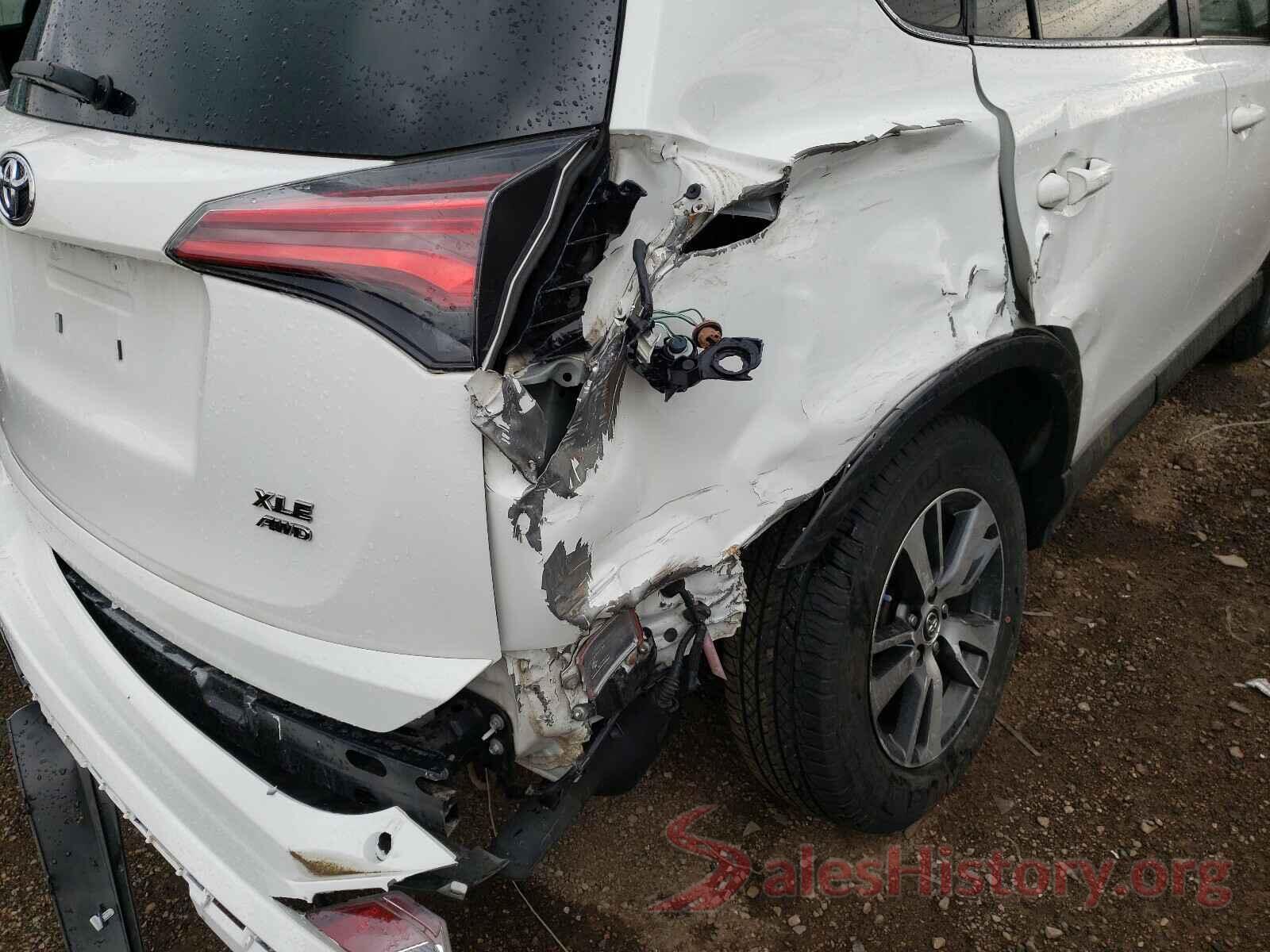 JTMRFREV0JJ746023 2018 TOYOTA RAV4