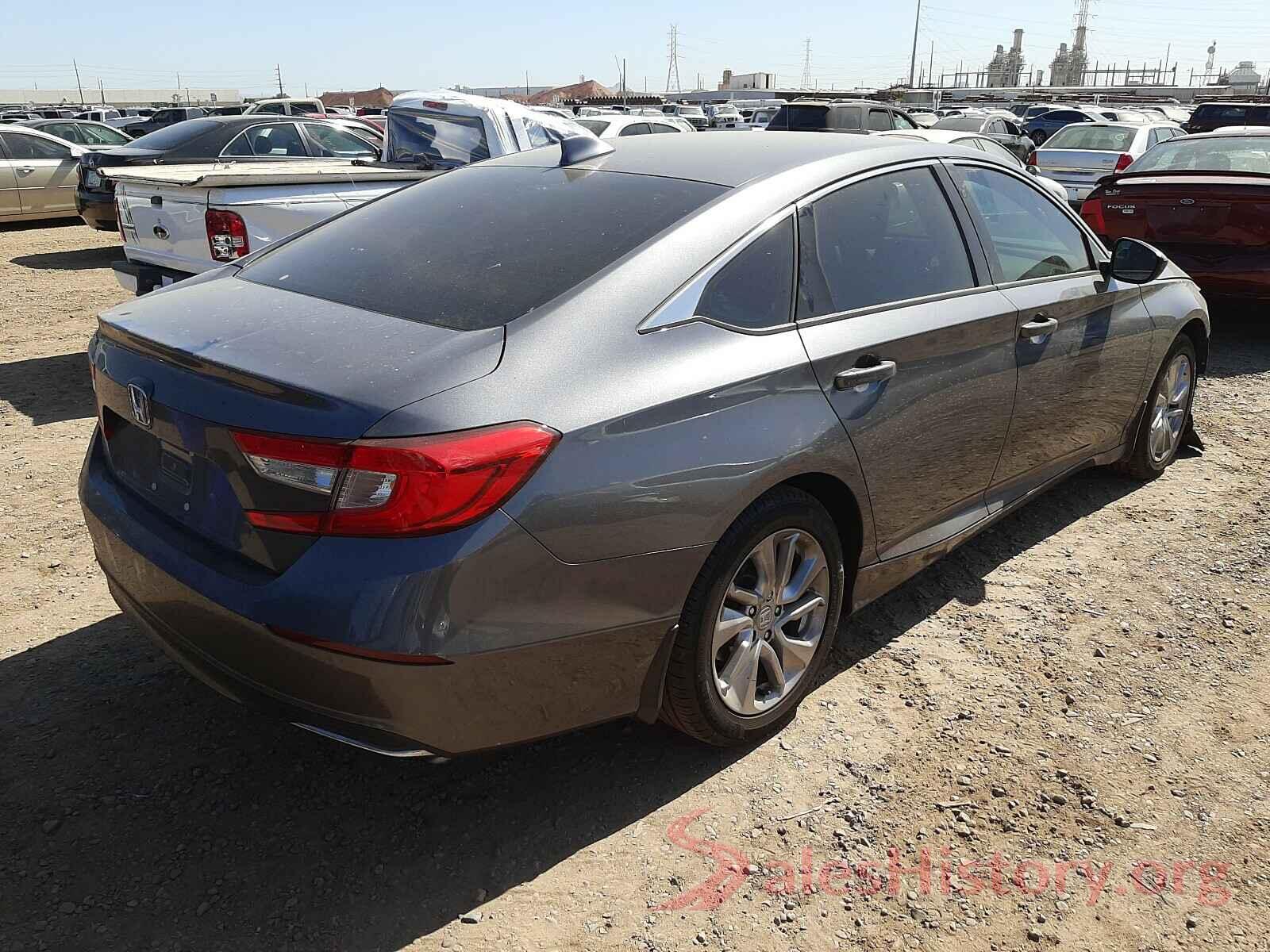 1HGCV1F10JA097766 2018 HONDA ACCORD