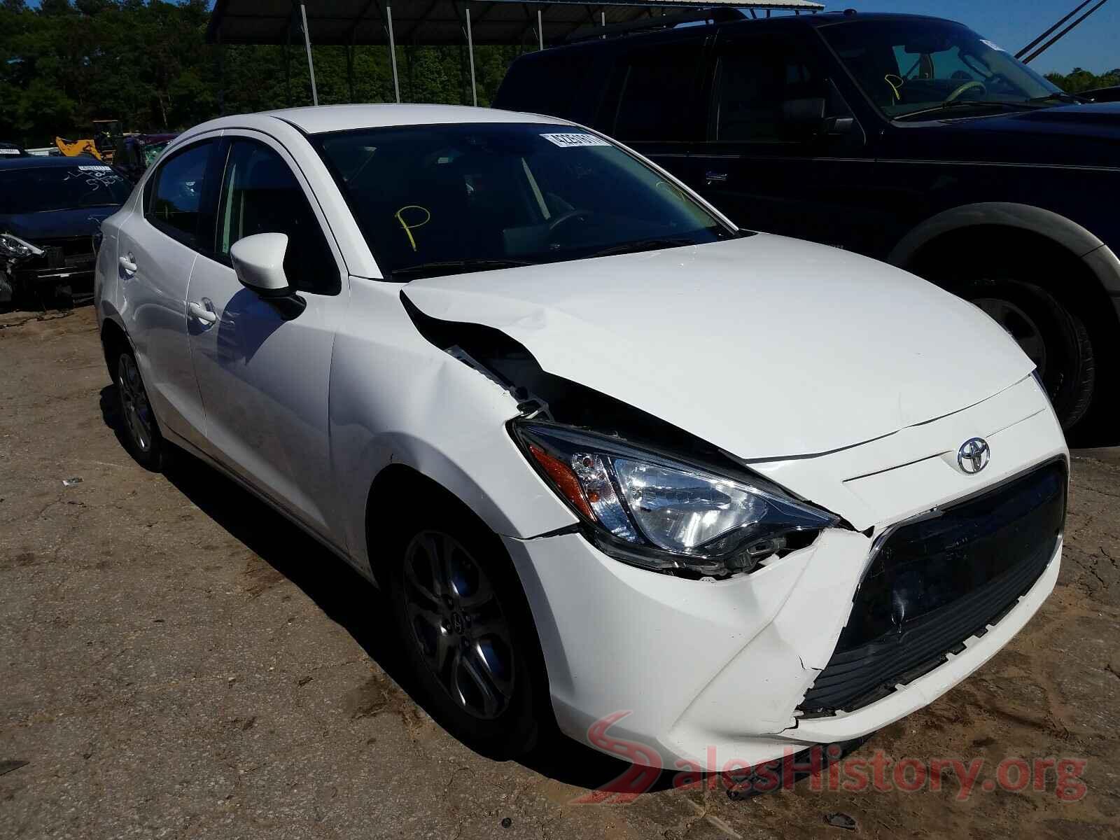 3MYDLBYVXJY324439 2018 TOYOTA YARIS