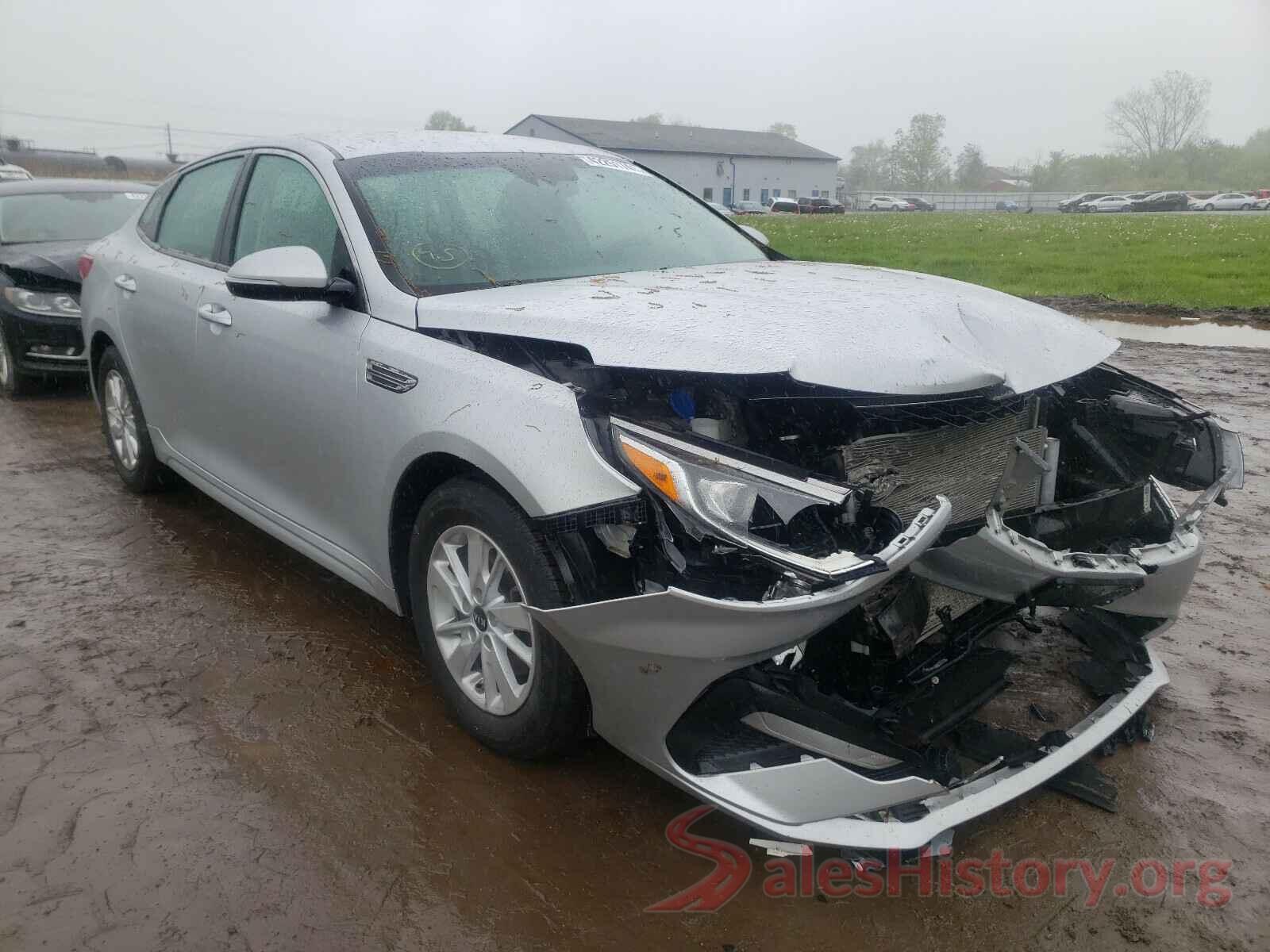 5XXGT4L32KG275082 2019 KIA OPTIMA